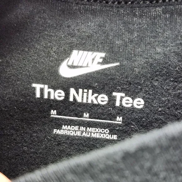 Men's M Nike The Nike Tee Black L/S T-Shirt Yellow Swoosh Blue Camo Back Graphi - Picture 5 of 12